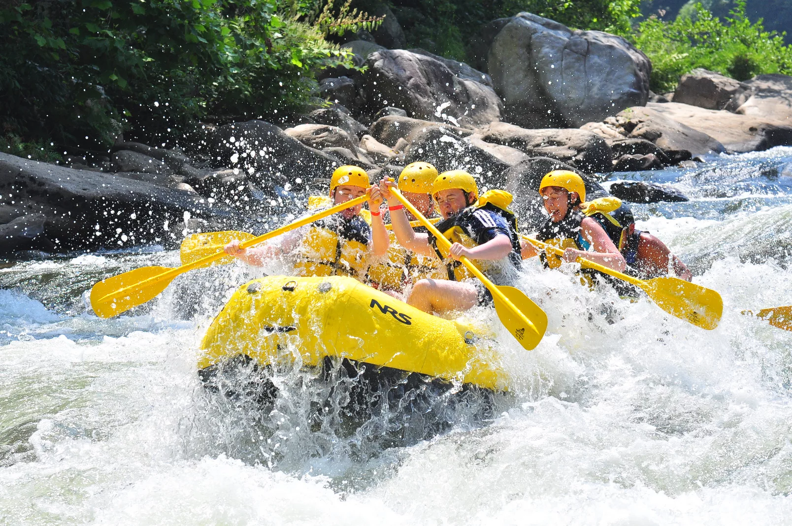 5 Persiapan Rafting di Puncak agar Aman dan Nyaman
